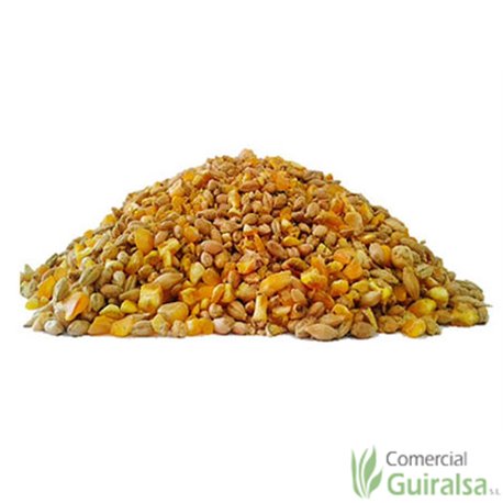 Pienso aves Naturmix mixto Guiralsa componentes como cereales, maíz...
