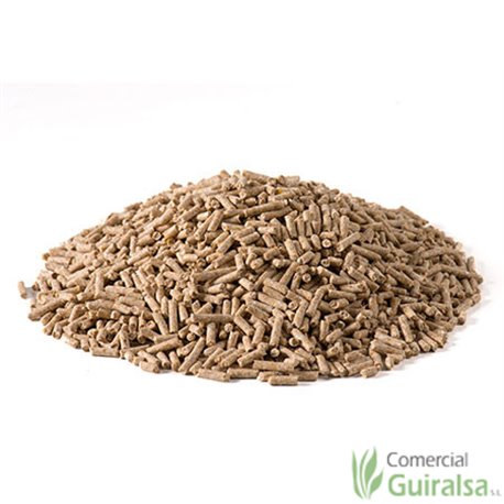 Pienso corderos Cadecor 2 sacos de 25 kg y 40 kg marca Agroveco - Guiralsa