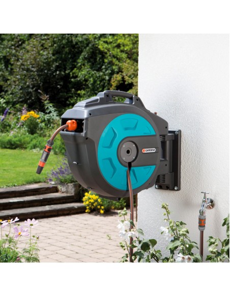detalle portamangueras automático Roll up jardín