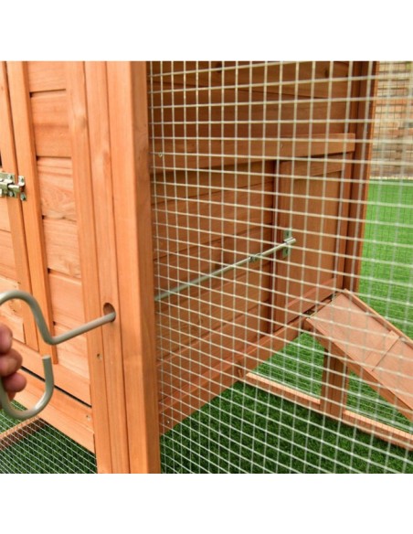 apertura puerta gallinas gallinero caseta de madera  Lyon