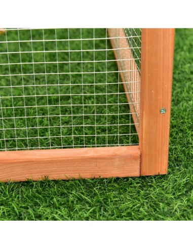 detalle madera Gallinero Lyon