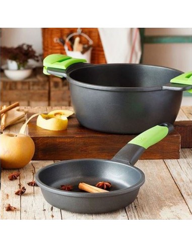Sartén 22cm y olla Bra Prior mango verde