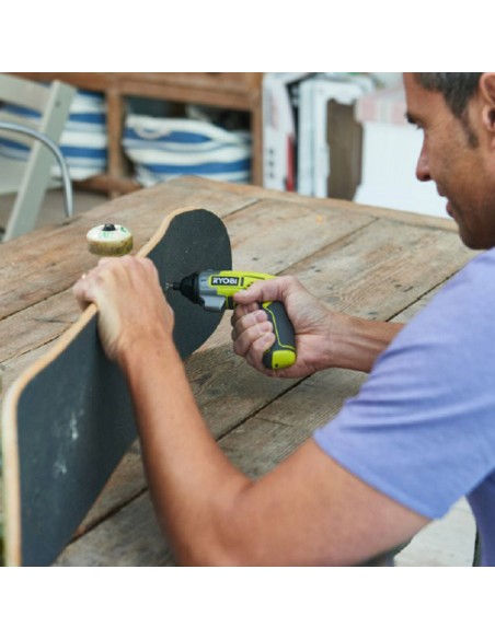 usos atornillador RYOBI Ergo 4v a batería