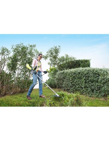 RYOBI Desbrozadora 18V ONE+ RBC18X20B4F uso en jardín